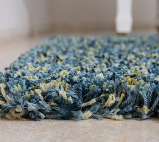 שטיח פלופי שאגי ירוק נקודות צהוב