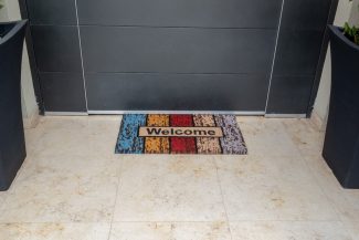 שטיח סף לכניסה פנטזיה - Welcome צבעוני